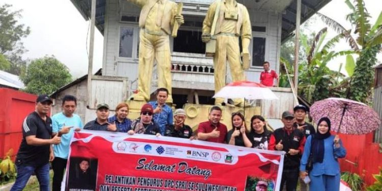 Ketum SPRI Kunjungi Tugu Mendur